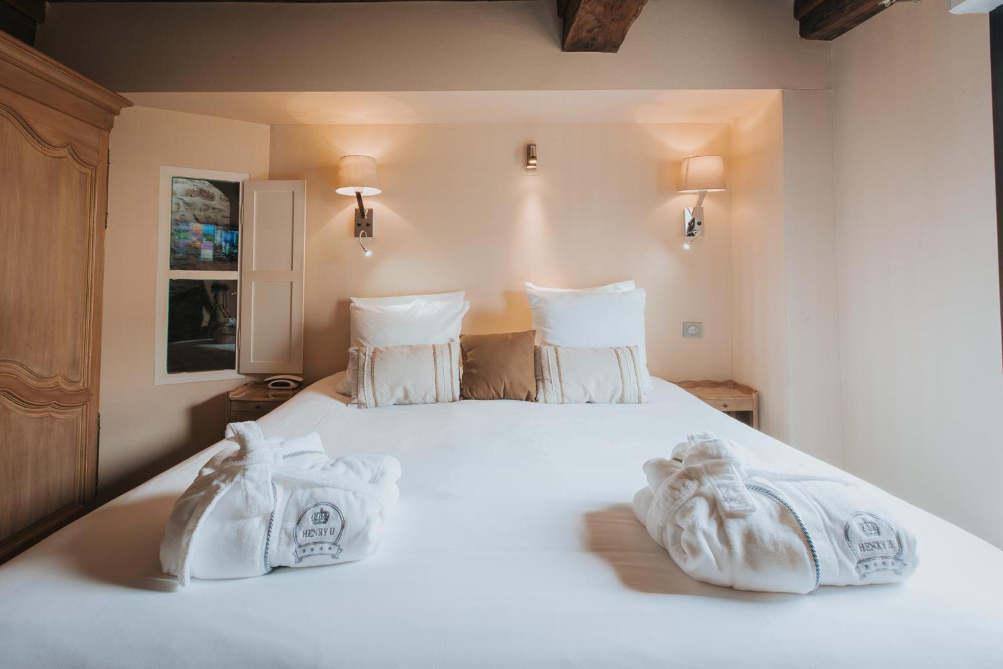 Hotel Henry II Beaune Centre Екстериор снимка