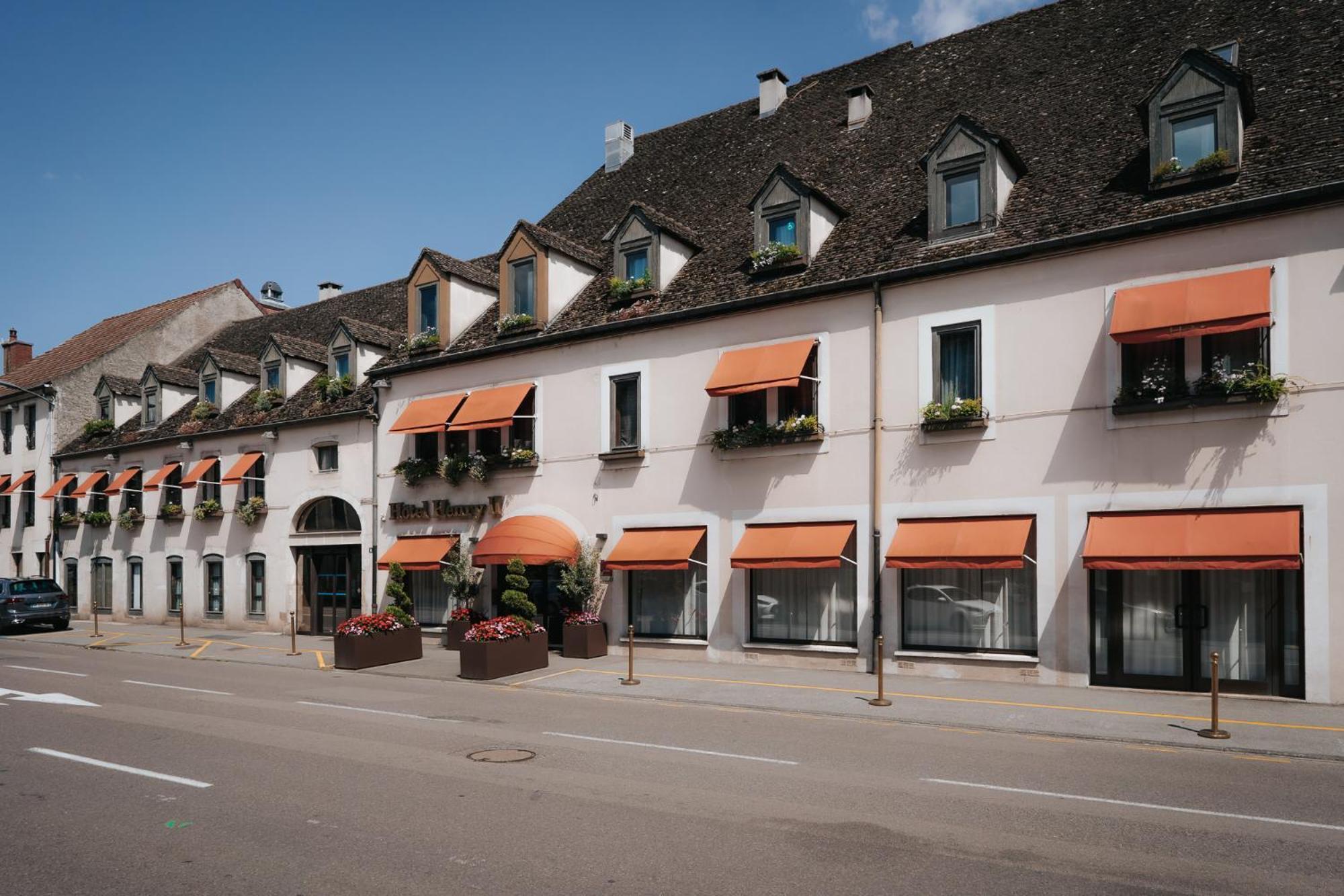 Hotel Henry II Beaune Centre Екстериор снимка